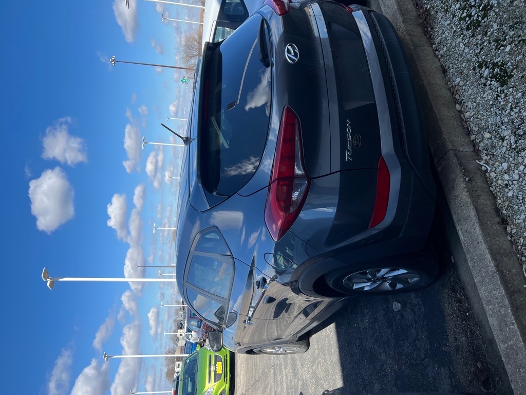 Vehicle image 3 of 3