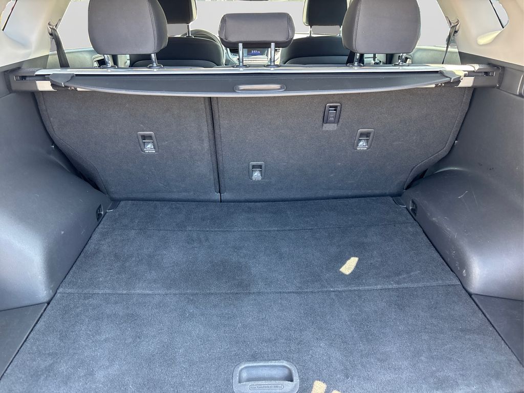 Vehicle image 11 of 33