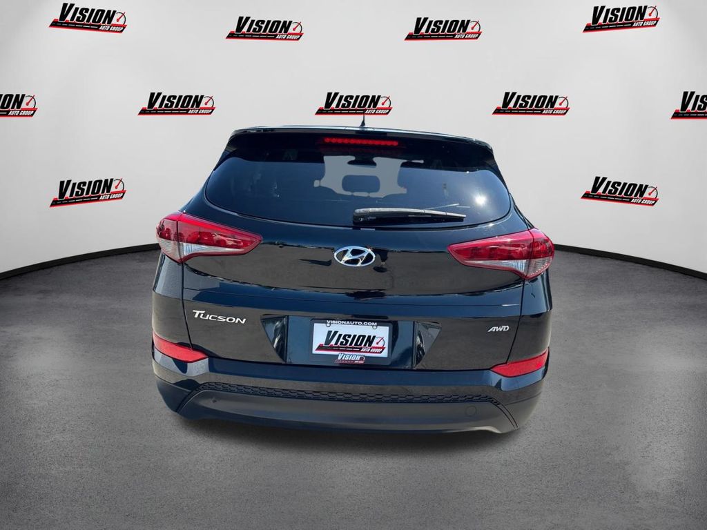Vehicle image 6 of 33