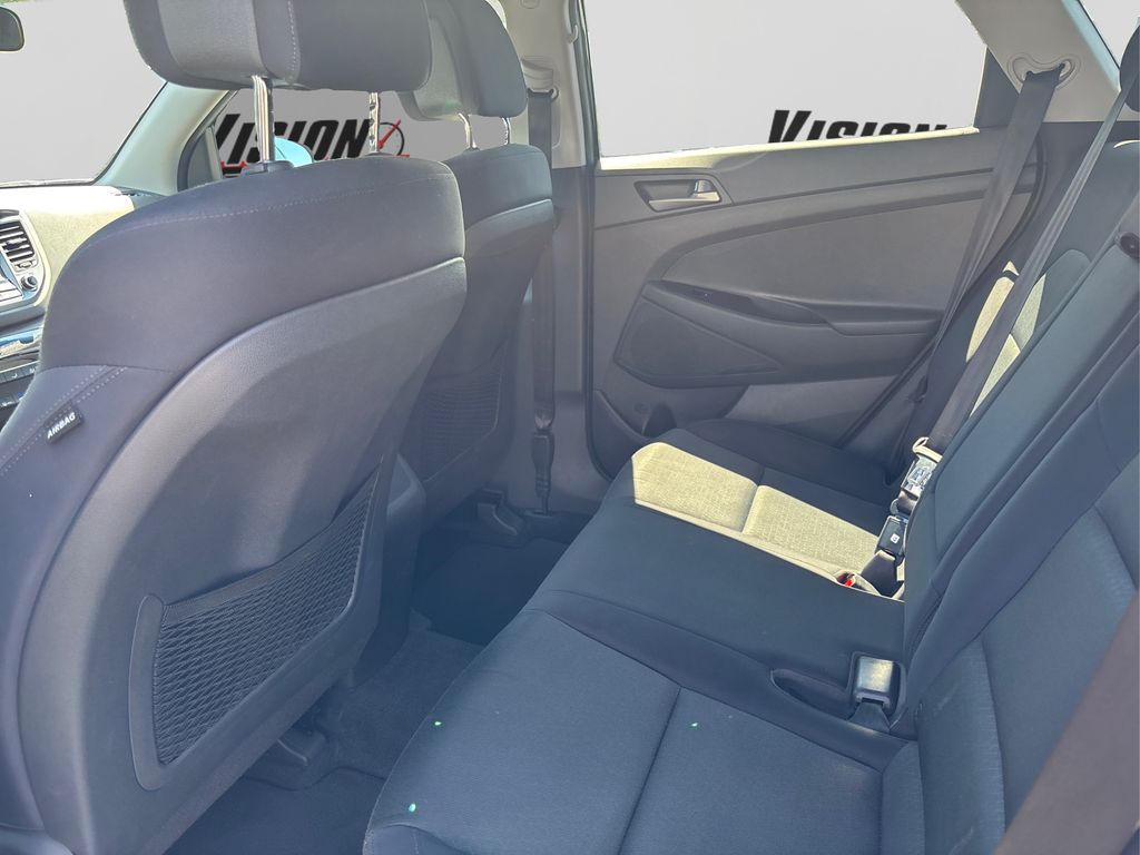 Vehicle image 13 of 33