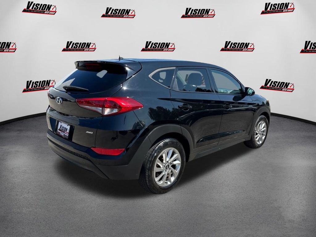 Vehicle image 5 of 33