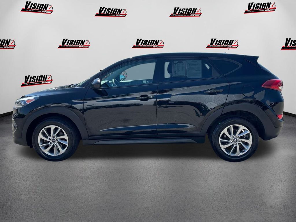 Vehicle image 8 of 33