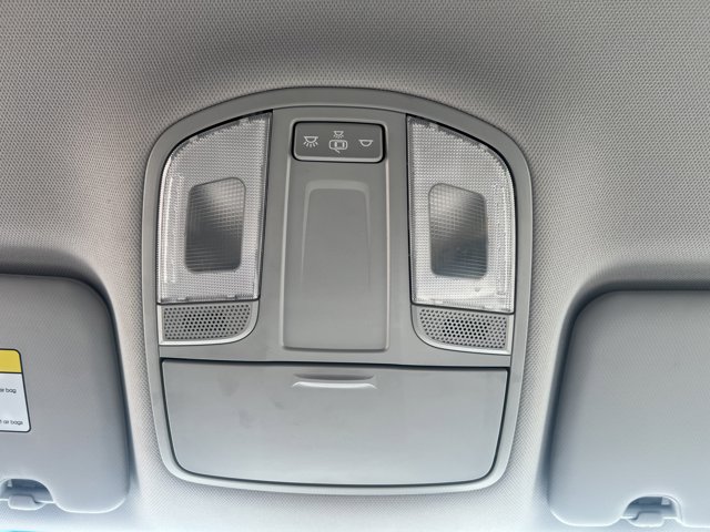 Vehicle image 24 of 29
