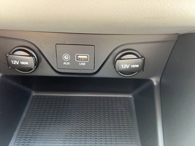 Vehicle image 27 of 29