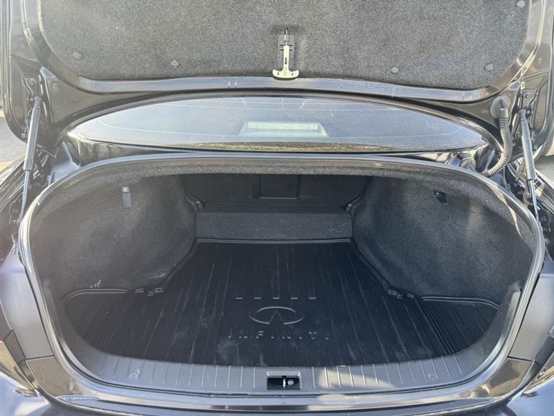 2018 INFINITI Q50 3.0T Luxe Image 7 of 32