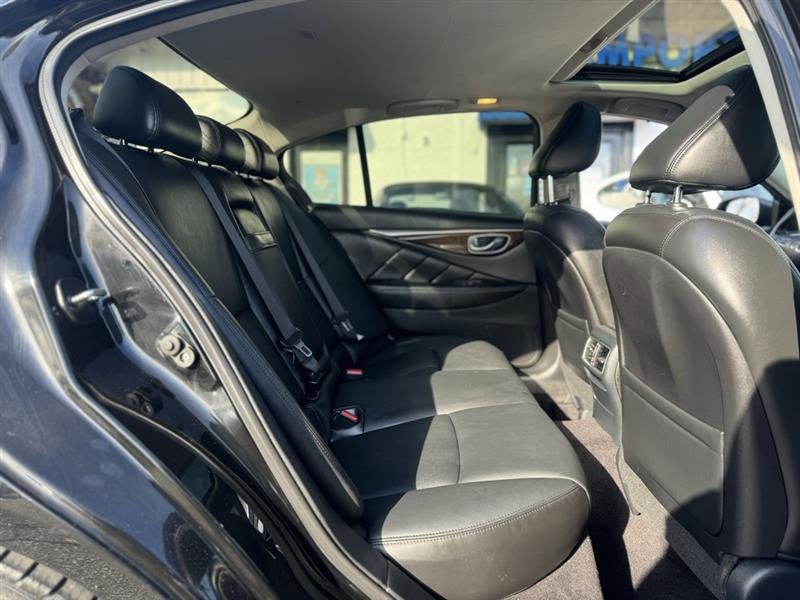 2018 INFINITI Q50 3.0T Luxe Image 12 of 32