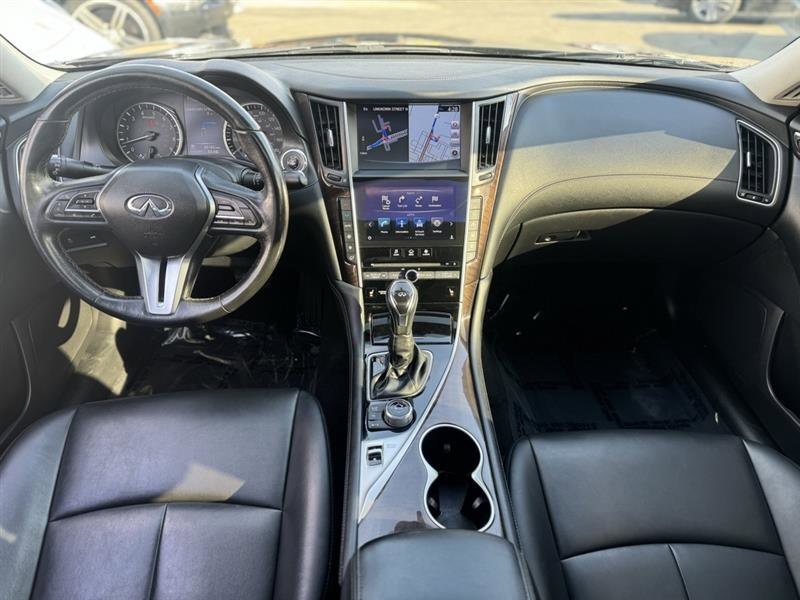 2018 INFINITI Q50 3.0T Luxe Image 18 of 32