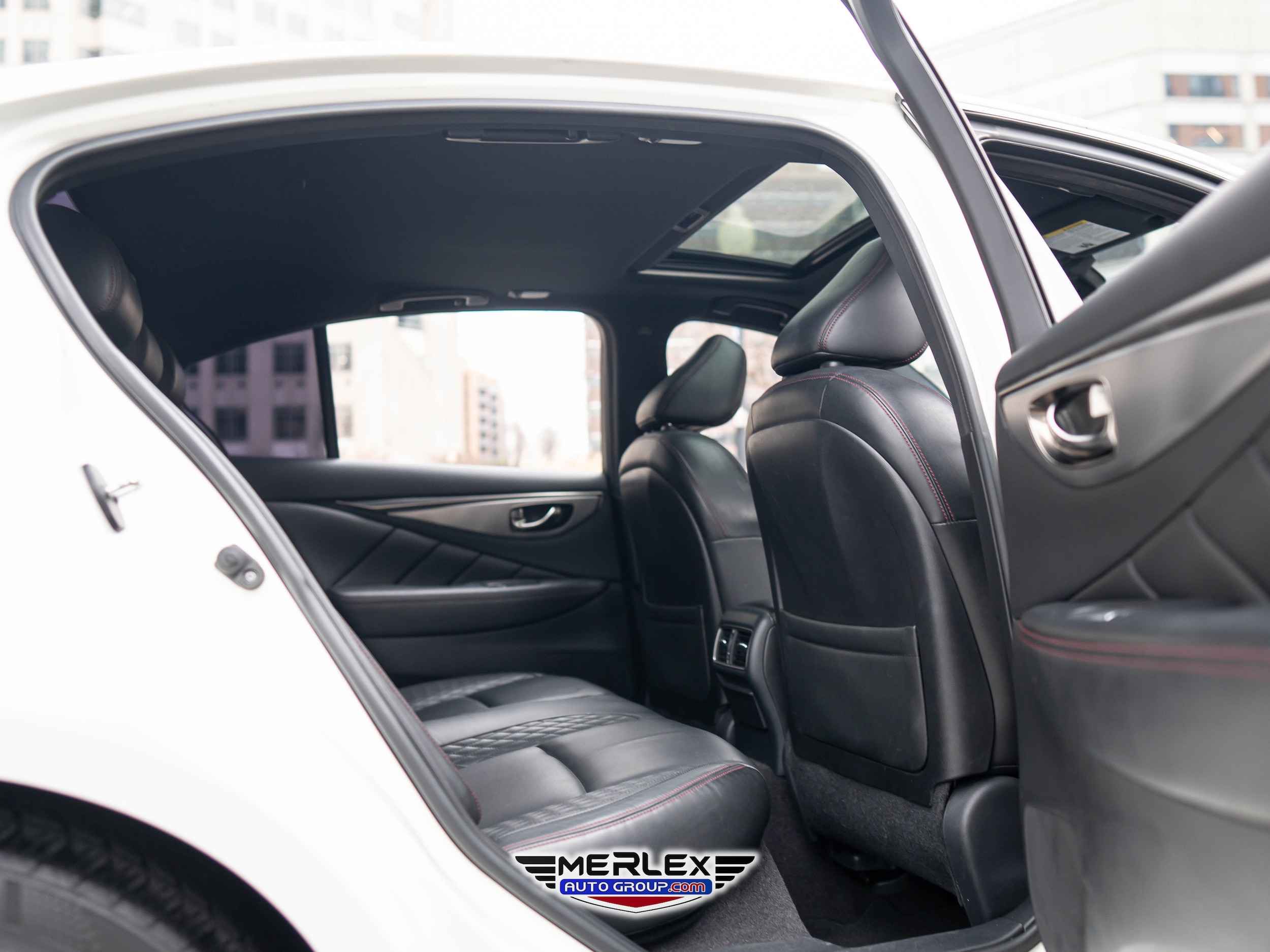 2018 INFINITI Q50 Red Sport 400 Image 17 of 48