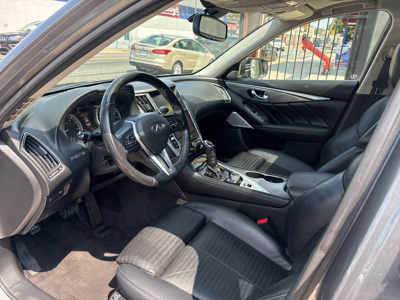 2018 INFINITI Q50 3.0T Sport Image 16 of 33