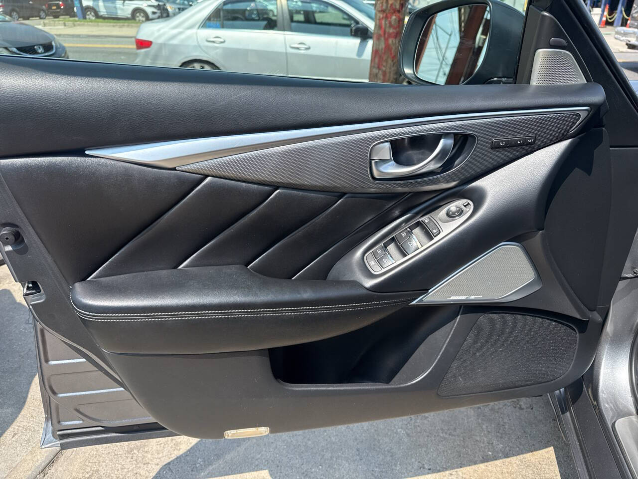 2018 INFINITI Q50 3.0T Sport Image 25 of 33