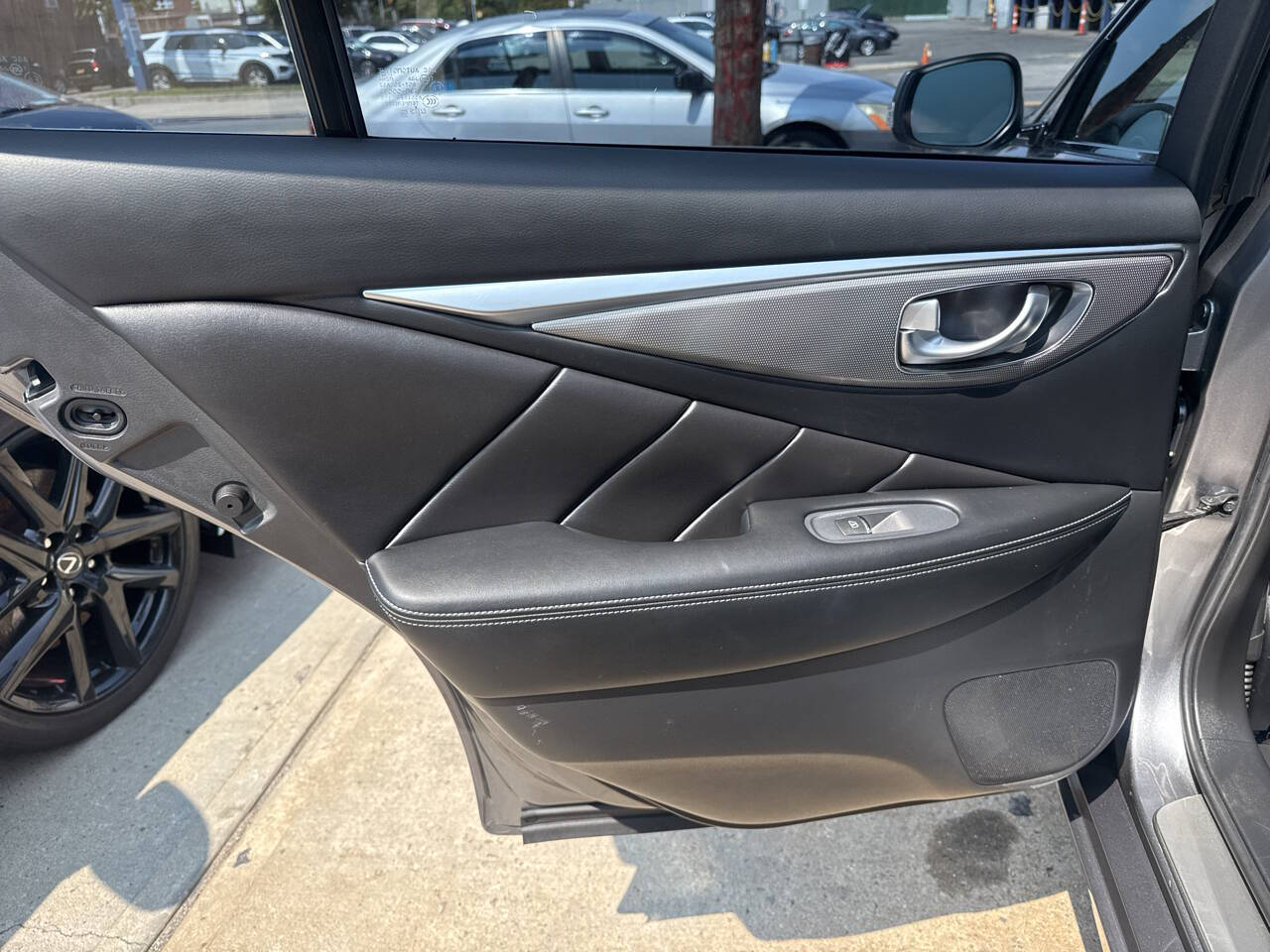 2018 INFINITI Q50 3.0T Sport Image 31 of 33