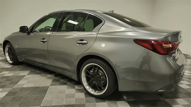 Vehicle image 8 of 25
