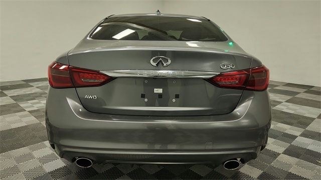 Vehicle image 7 of 25