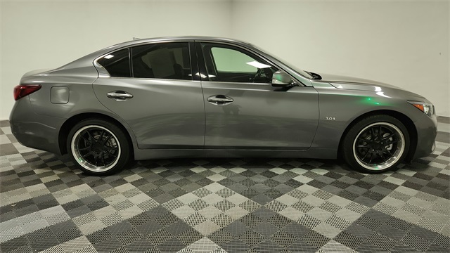 Vehicle image 5 of 25