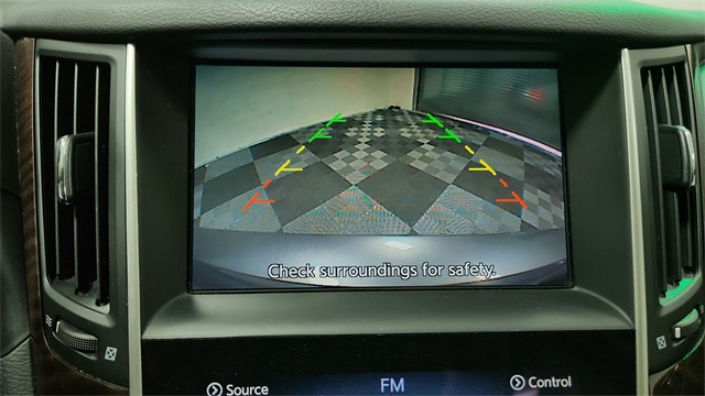 Vehicle image 14 of 25