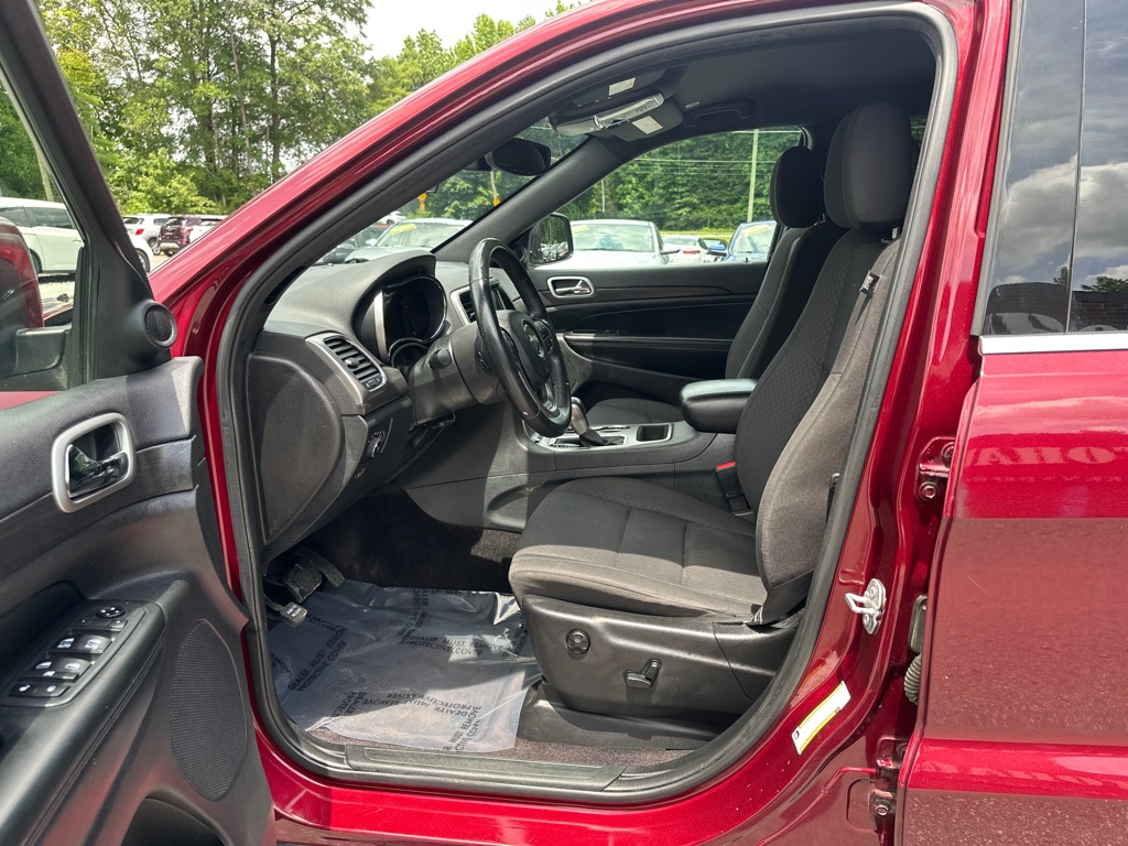 Vehicle image 10 of 55