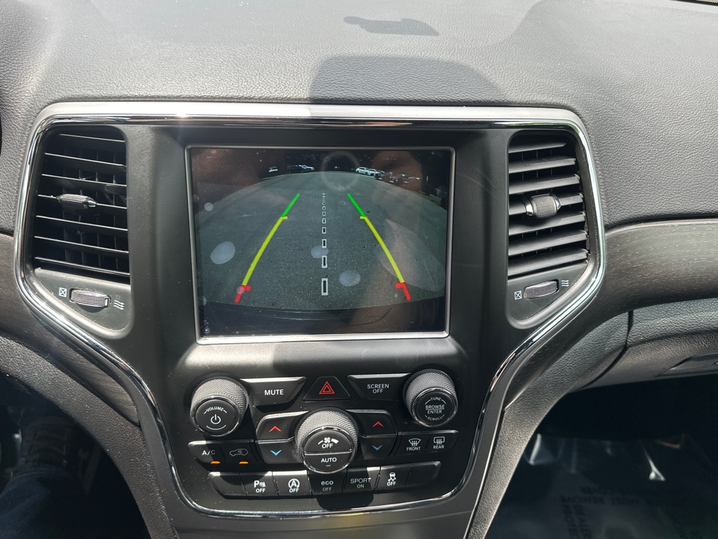 Vehicle image 31 of 55