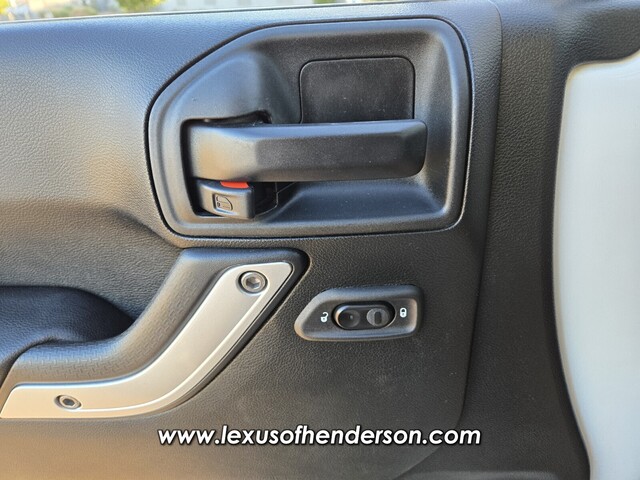 2018 Jeep Wrangler JK Unlimited Sahara Image 30 of 34