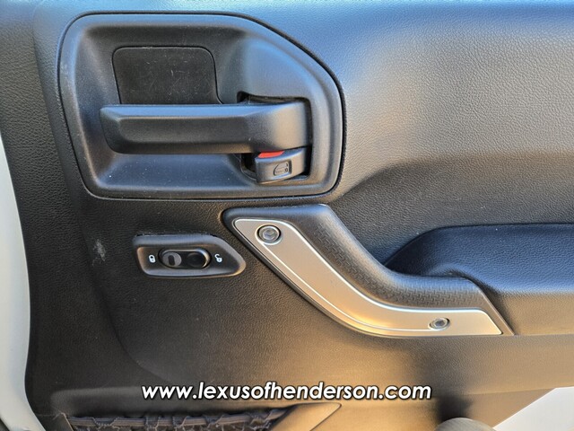 2018 Jeep Wrangler JK Unlimited Sahara Image 27 of 34