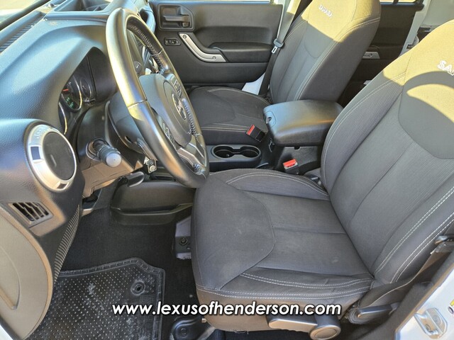 2018 Jeep Wrangler JK Unlimited Sahara Image 14 of 34