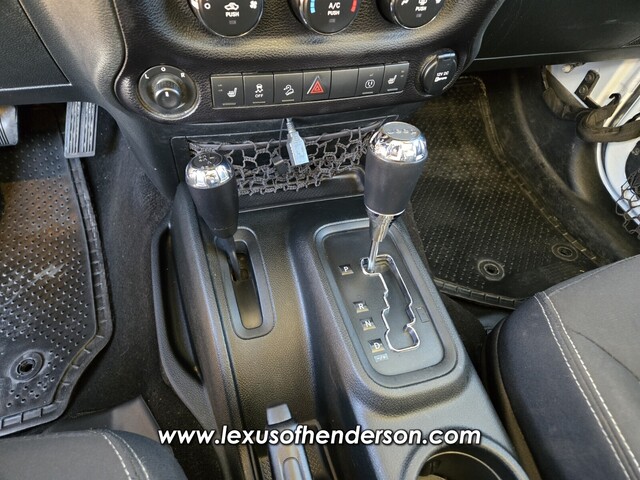 2018 Jeep Wrangler JK Unlimited Sahara Image 26 of 34