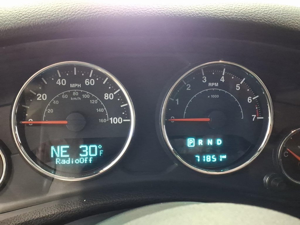 2018 Jeep Wrangler JK Unlimited Sahara Image 13 of 23