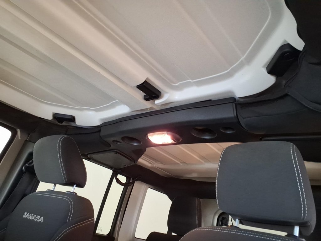 2018 Jeep Wrangler JK Unlimited Sahara Image 22 of 23