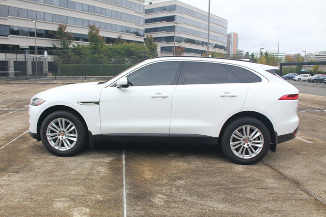 2018 Jaguar F-Pace 25t Prestige Image 7 of 29