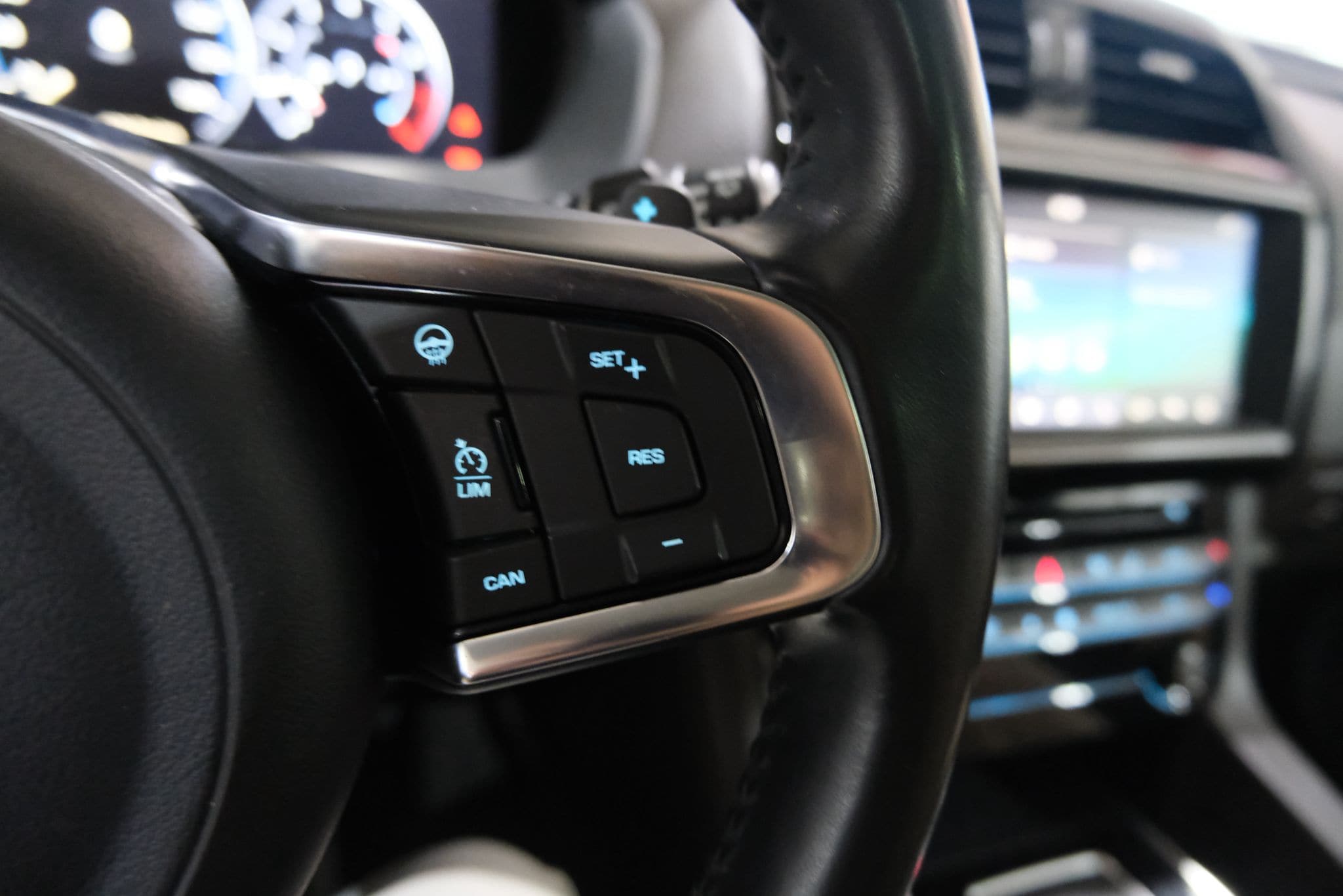 2018 Jaguar F-Pace 25t Prestige Image 41 of 41