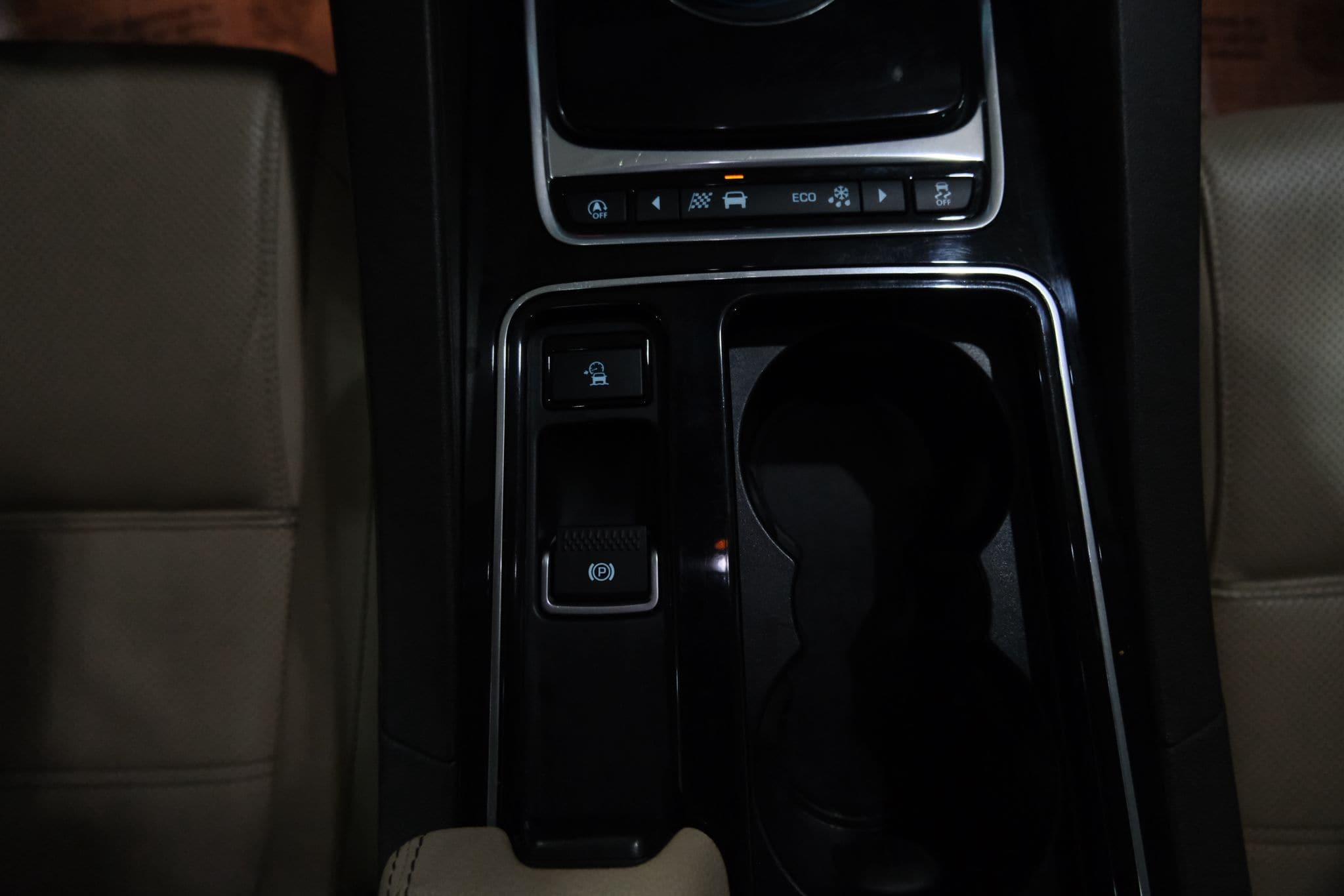 2018 Jaguar F-Pace 25t Prestige Image 27 of 41