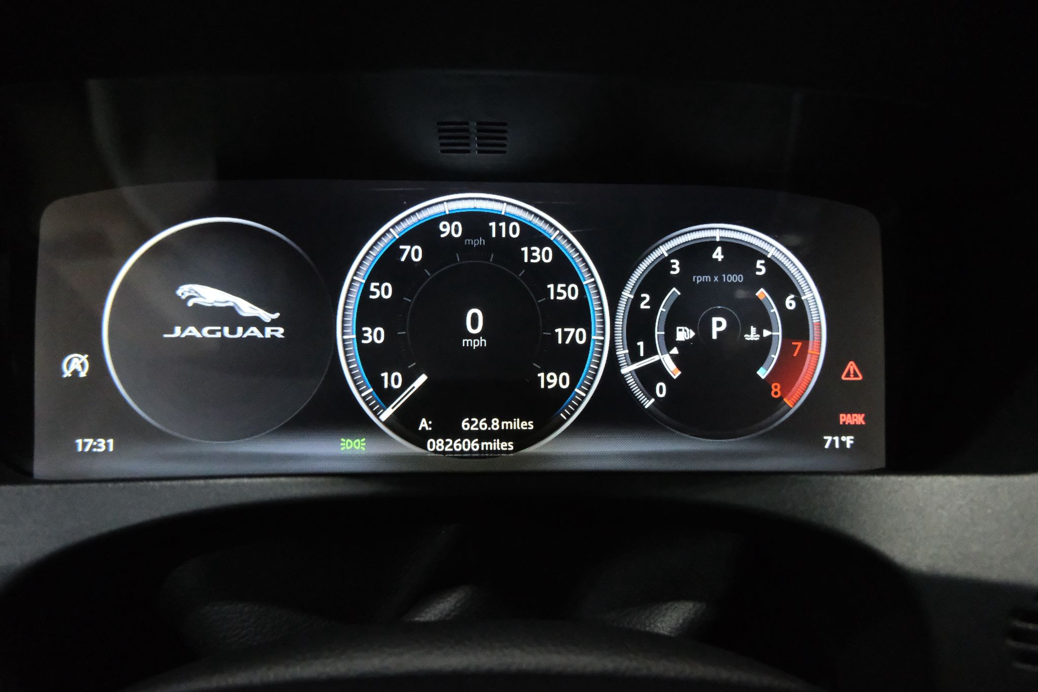 2018 Jaguar F-Pace 25t Prestige Image 25 of 41