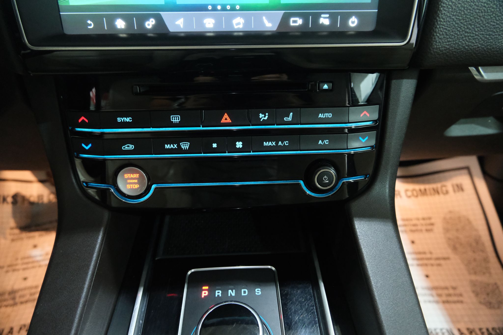 2018 Jaguar F-Pace 25t Prestige Image 29 of 41