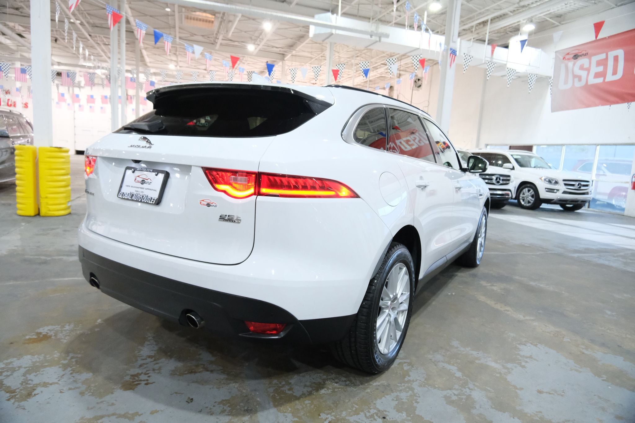 2018 Jaguar F-Pace 25t Prestige Image 5 of 41