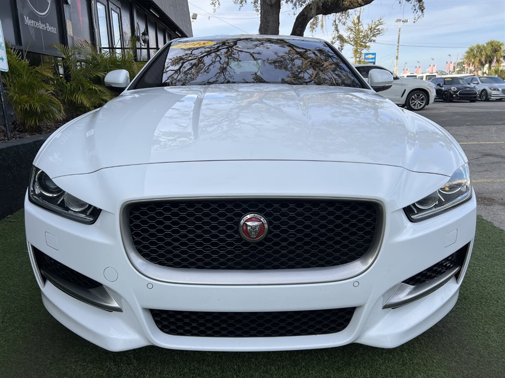 Vehicle image 6 of 32