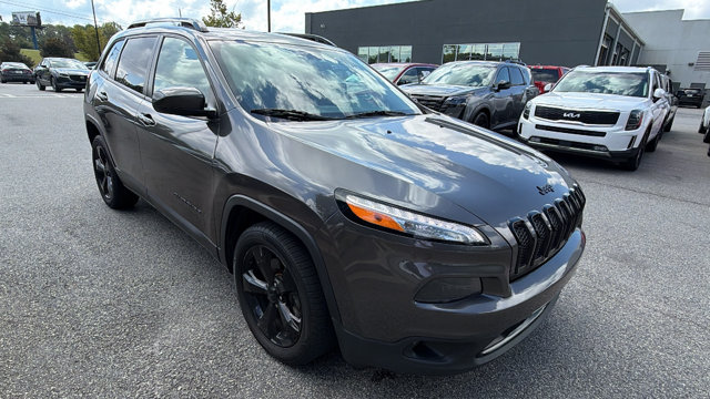 2018 Jeep Cherokee Latitude Image 3 of 29