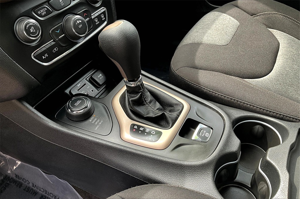 2018 Jeep Cherokee Latitude Image 21 of 28