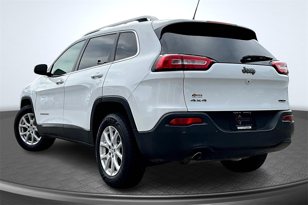 2018 Jeep Cherokee Latitude Image 6 of 28