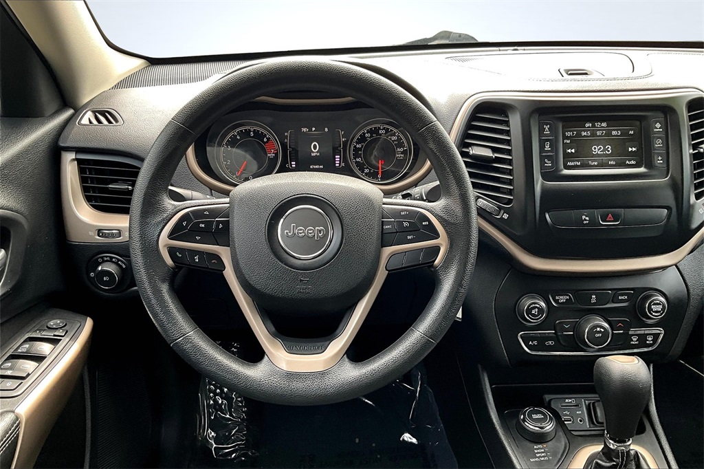 2018 Jeep Cherokee Latitude Image 15 of 28