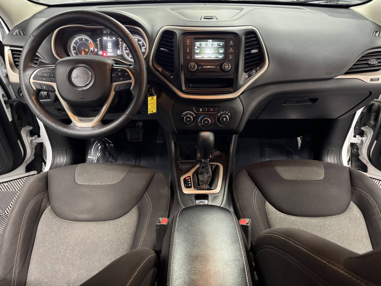 Vehicle image 41 of 59