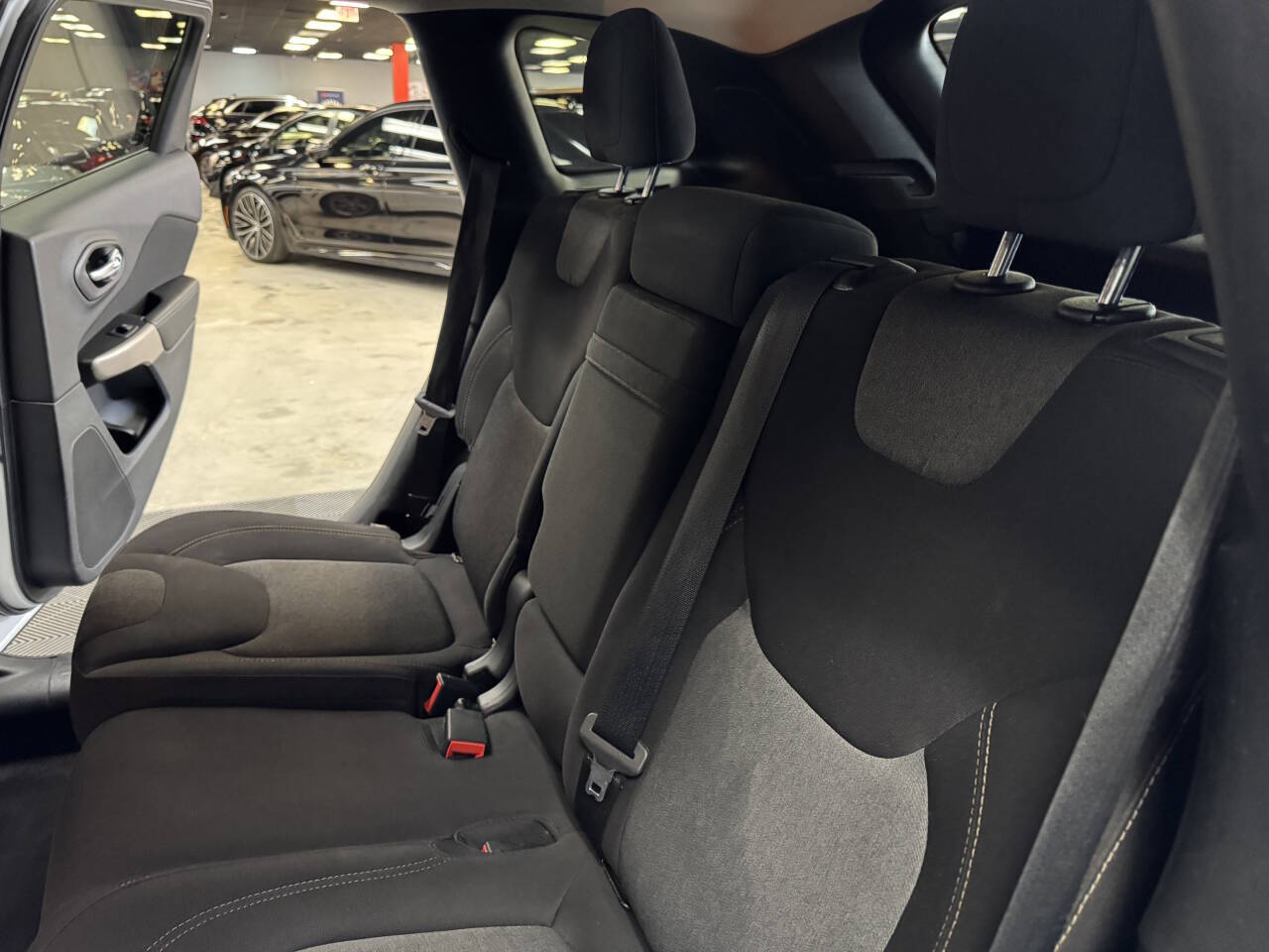 Vehicle image 43 of 59