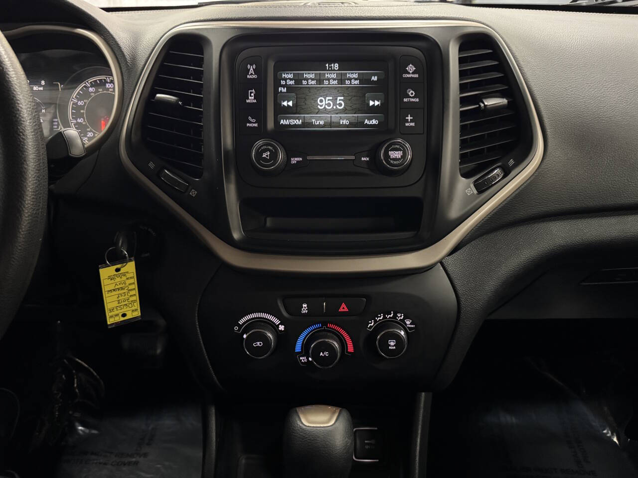 Vehicle image 25 of 59