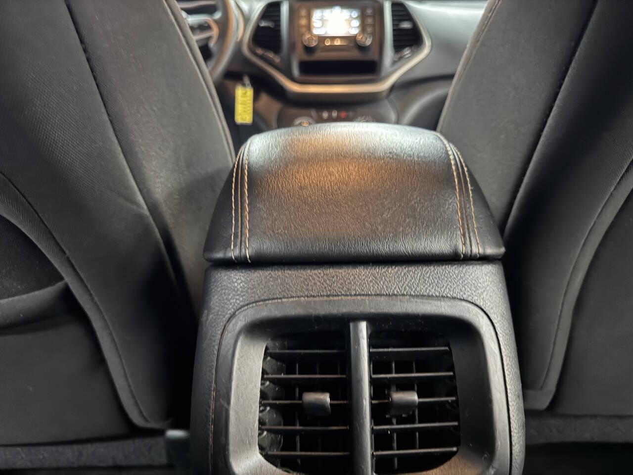 Vehicle image 40 of 59