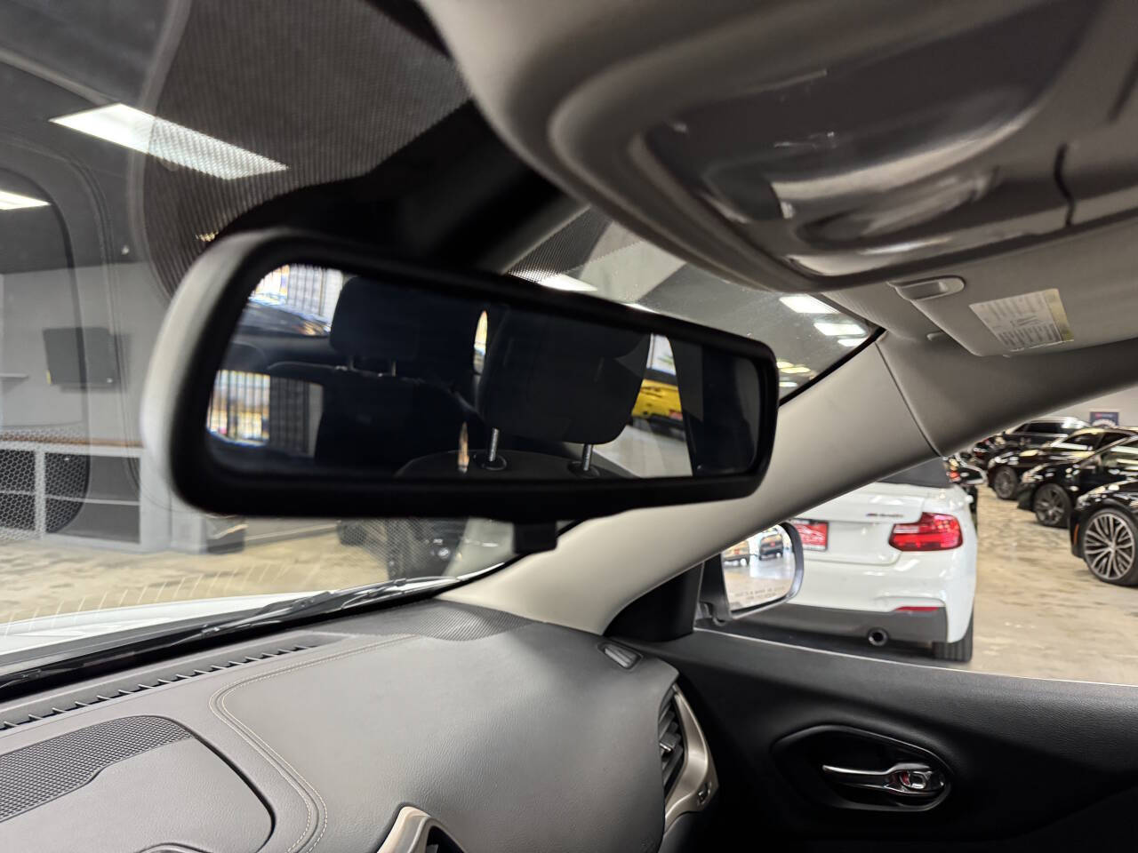 Vehicle image 31 of 59