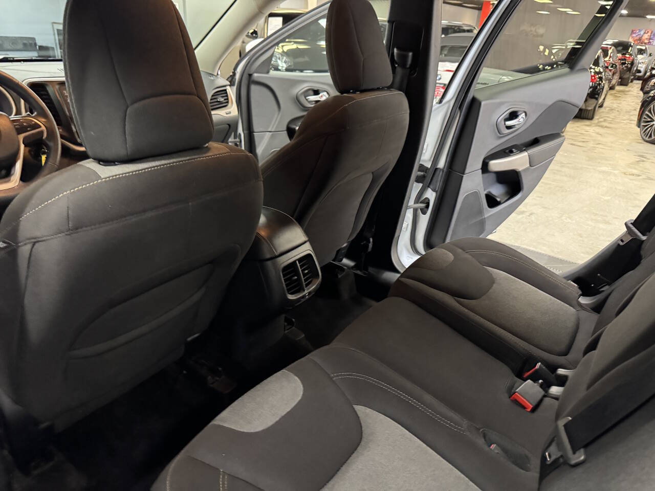 Vehicle image 42 of 59