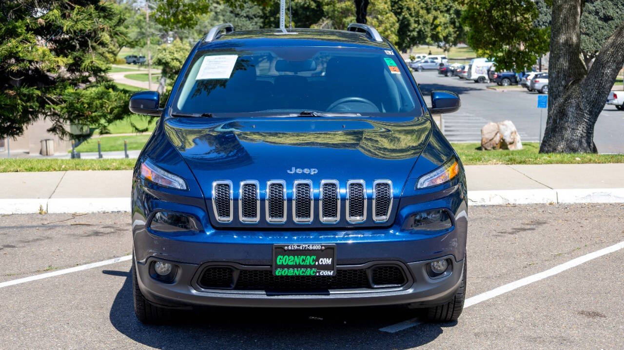 Vehicle image 2 of 27
