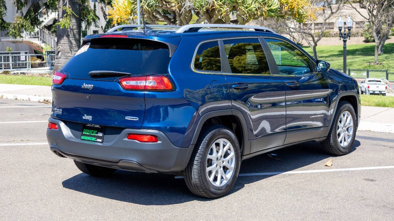 Vehicle image 7 of 27