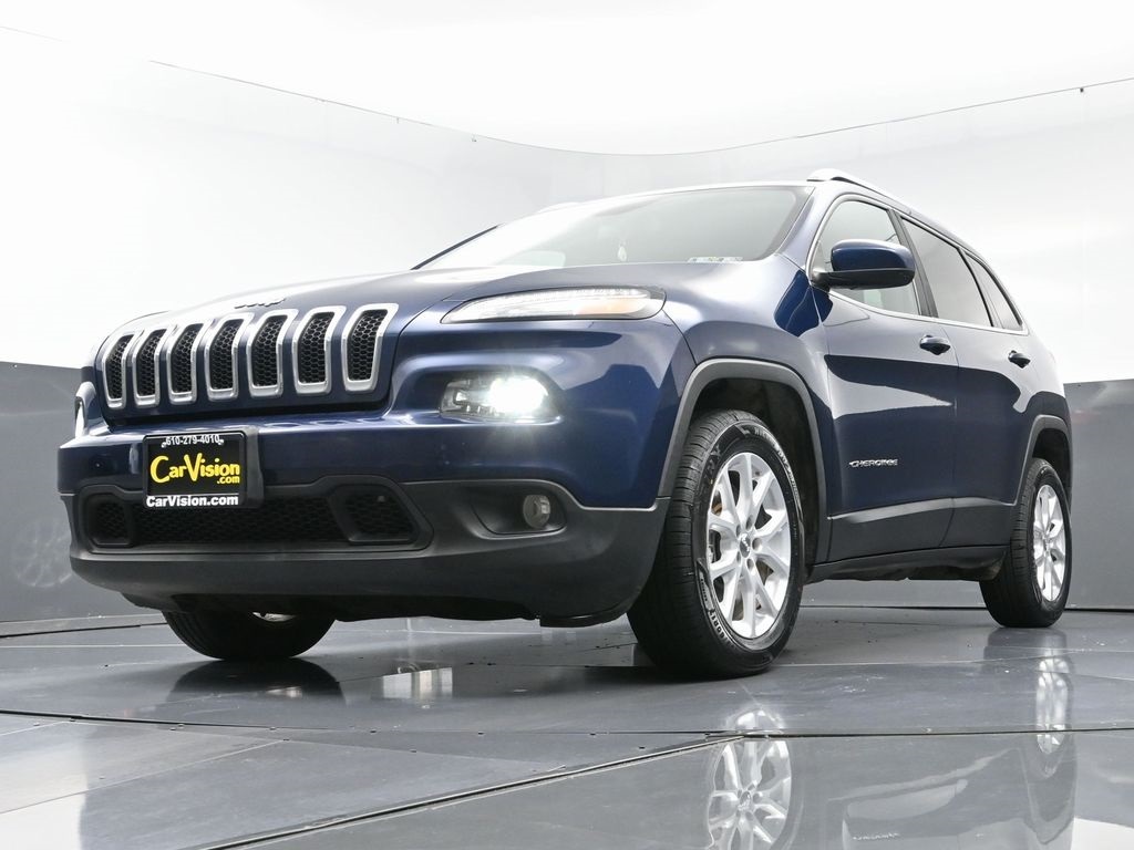 2018 Jeep Cherokee Latitude Plus Image 3 of 53