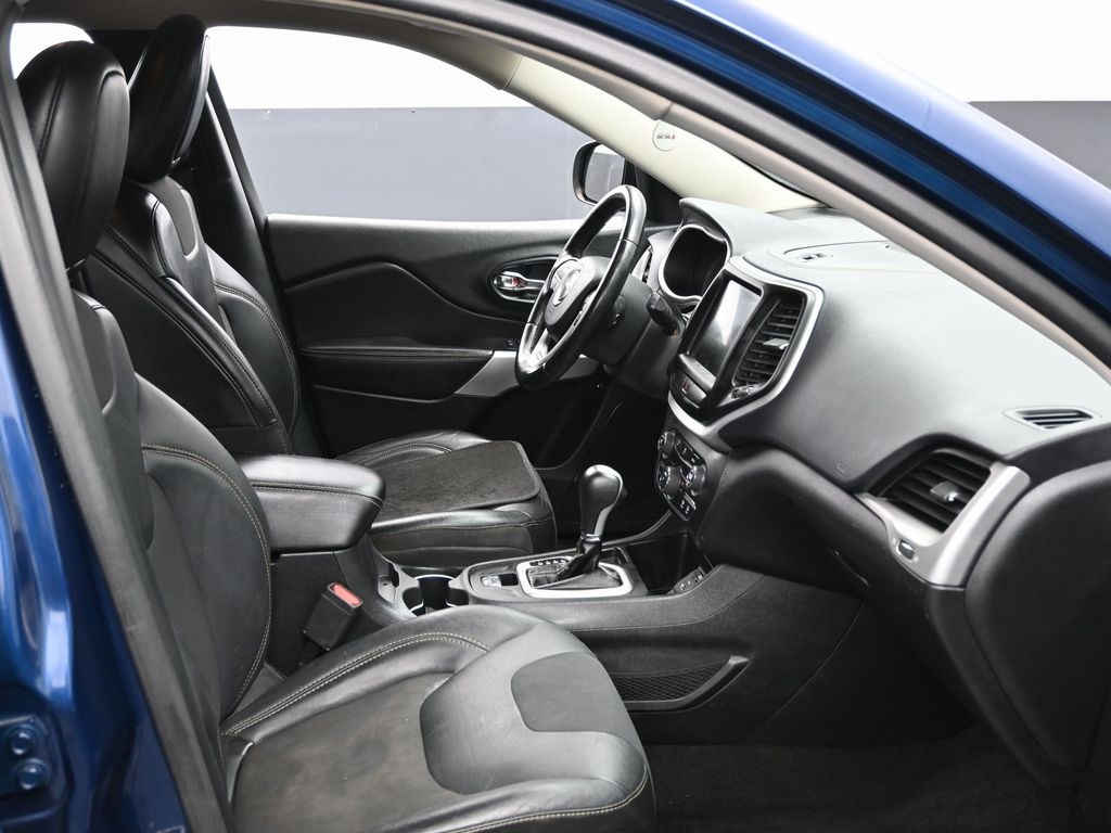 2018 Jeep Cherokee Latitude Plus Image 51 of 53