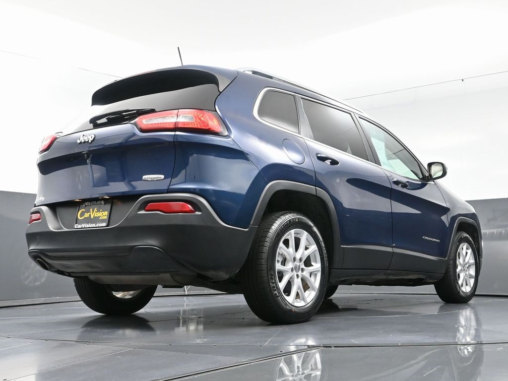 2018 Jeep Cherokee Latitude Plus Image 18 of 53