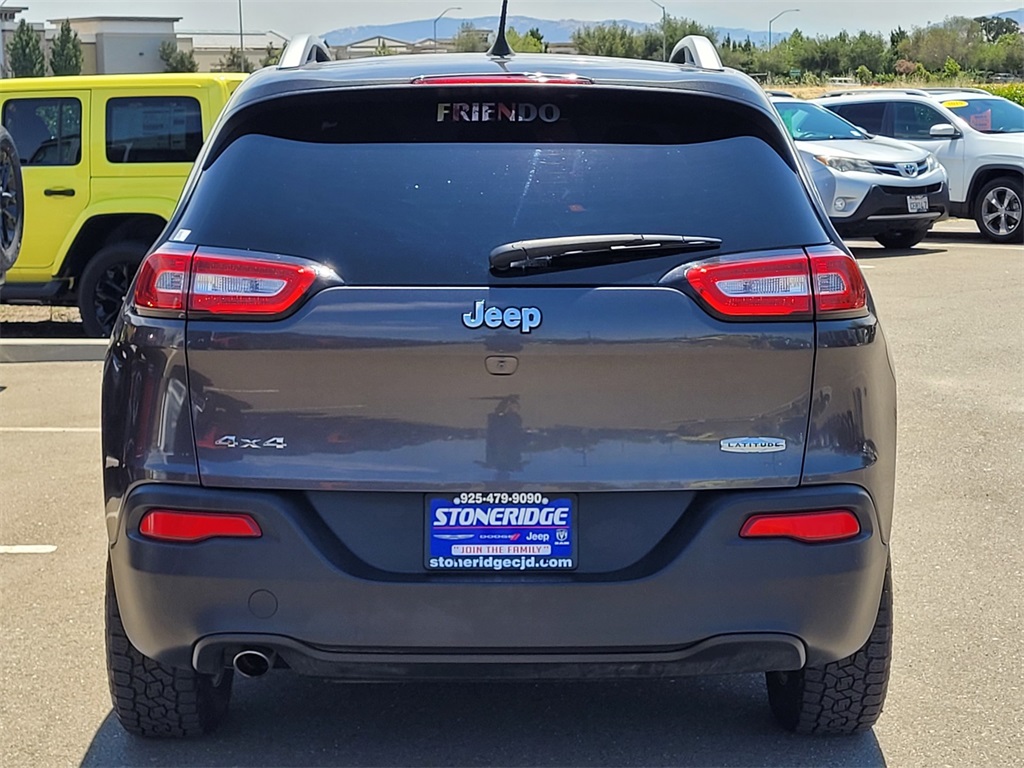 Vehicle image 5 of 24